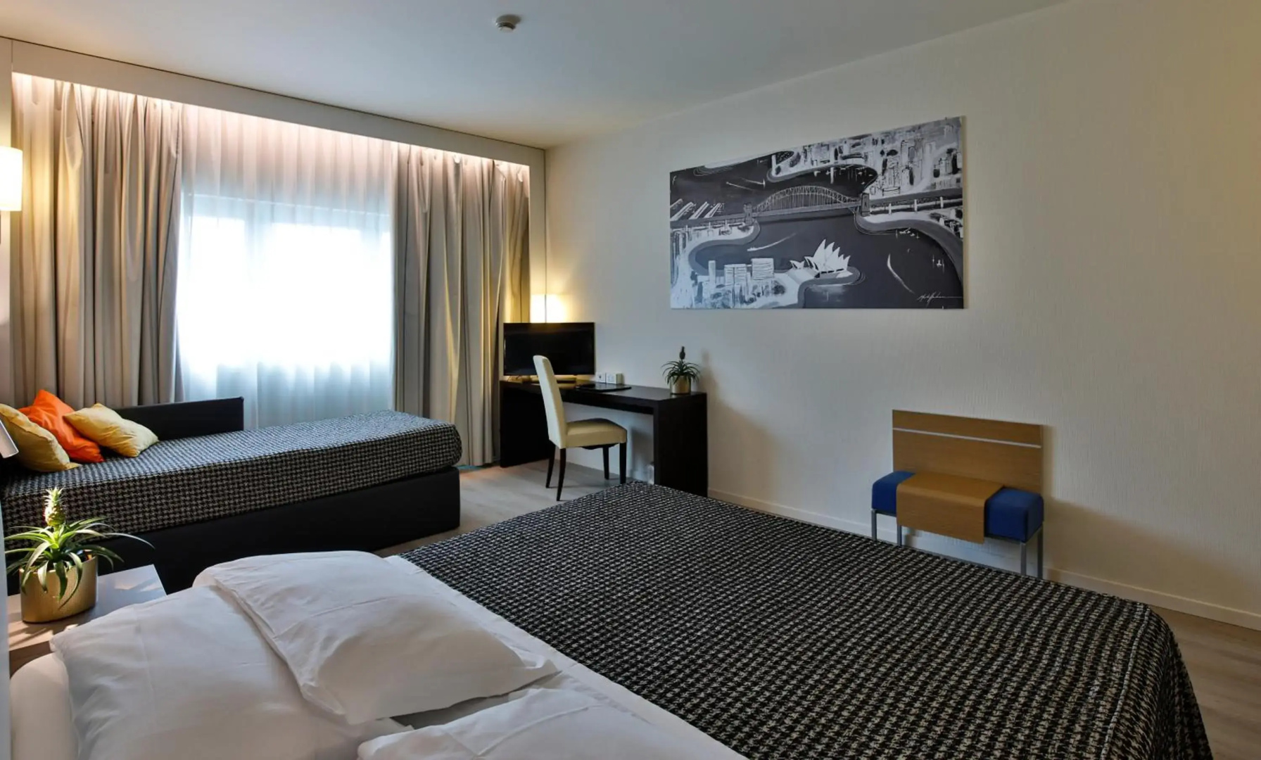 Photo - The Sydney Hotel