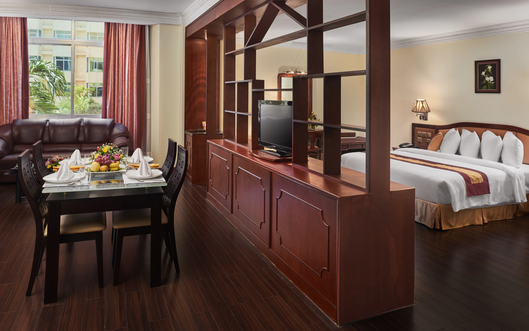 Photo - Phnom Penh Hotel
