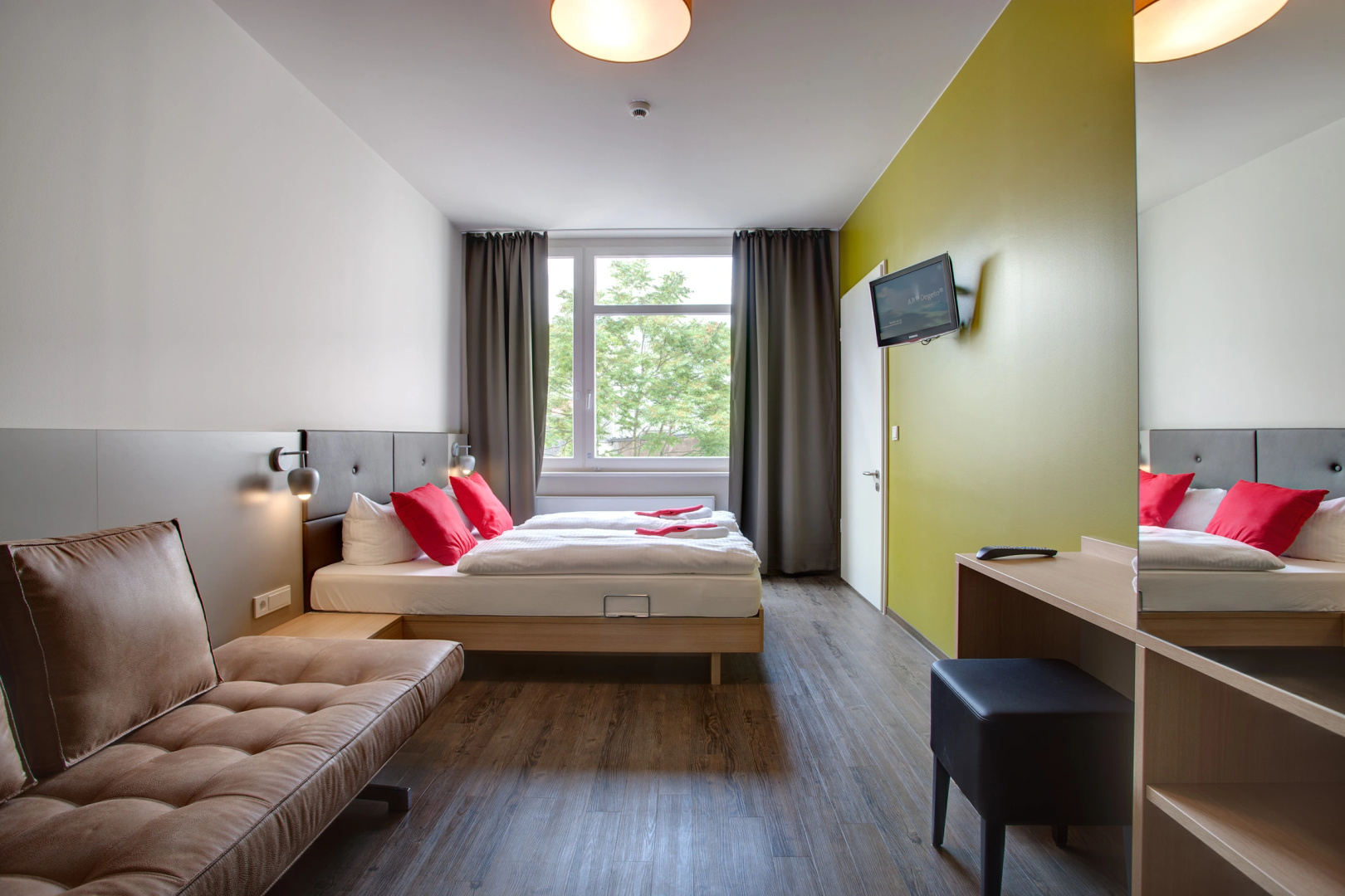 Foto - MEININGER Hotel Berlin Mitte