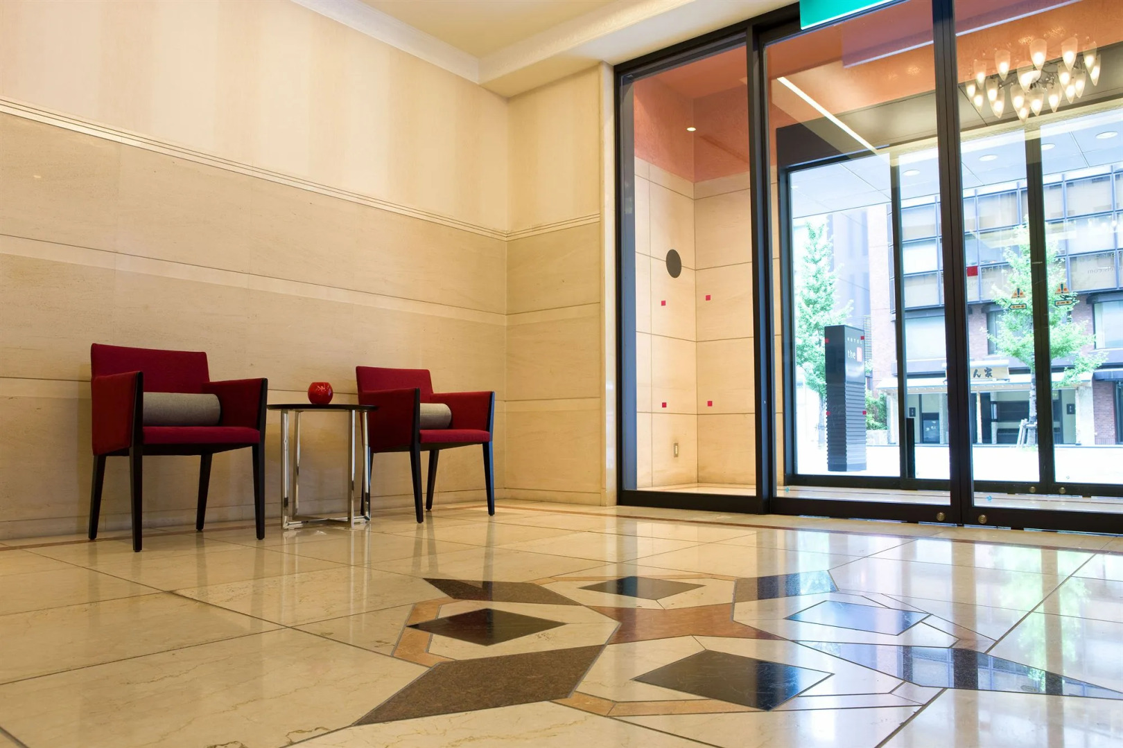 Photo - the b hakata