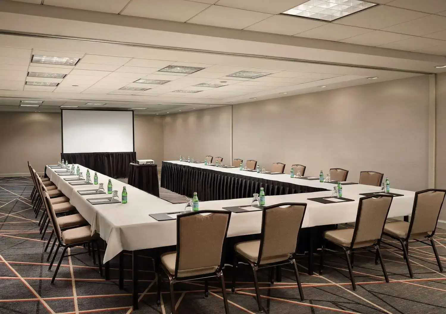 Photo - Hilton Arlington