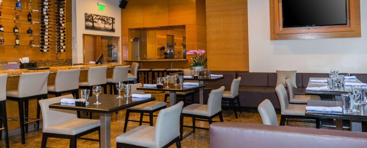 Photo - Fortune House Hotel Suites