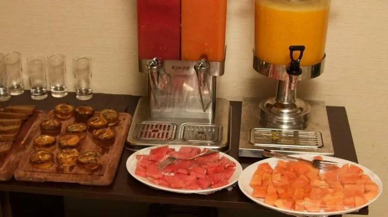 Photo - Holiday Hotel
