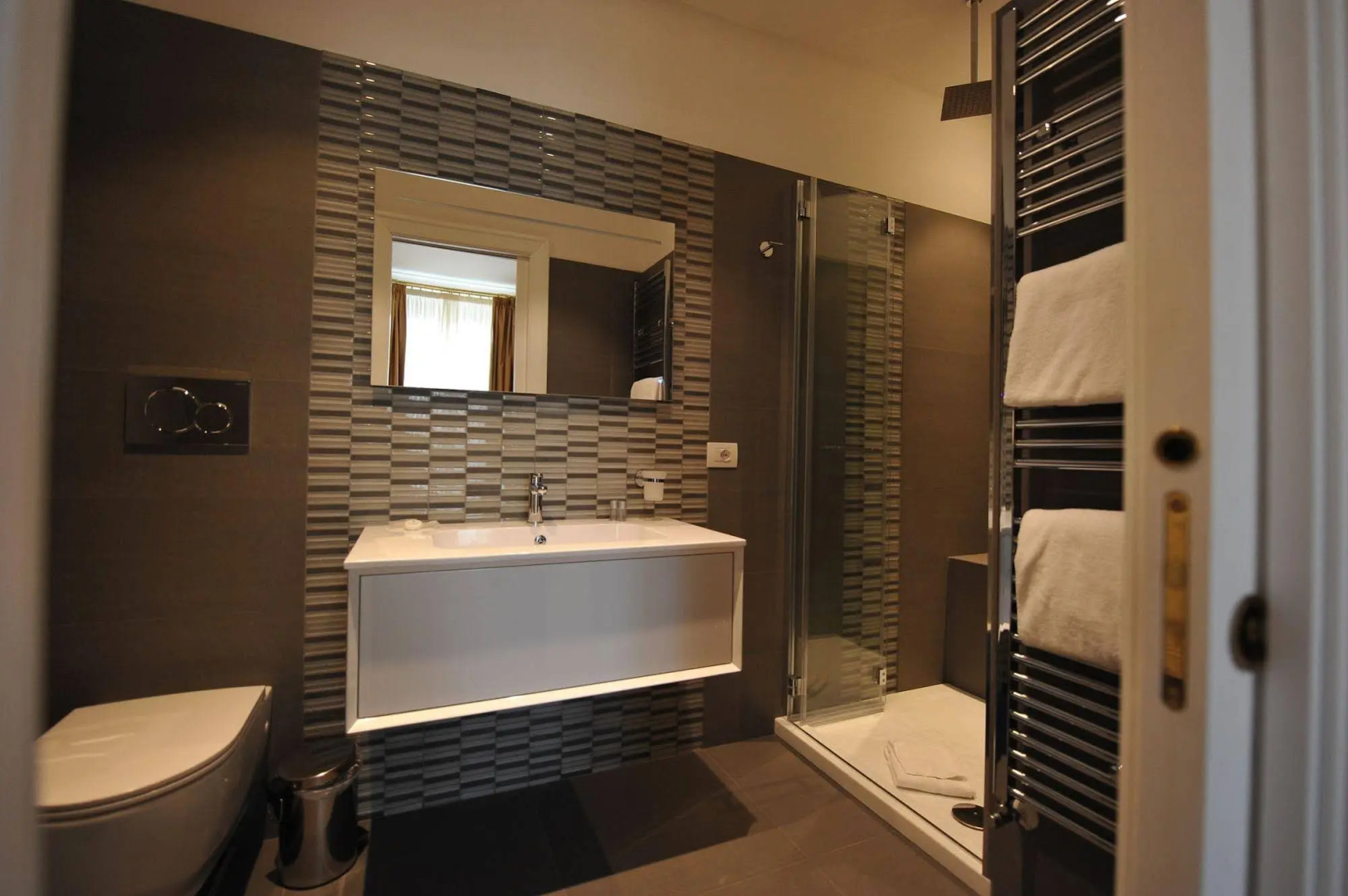 Photo - Angel Spagna Suite