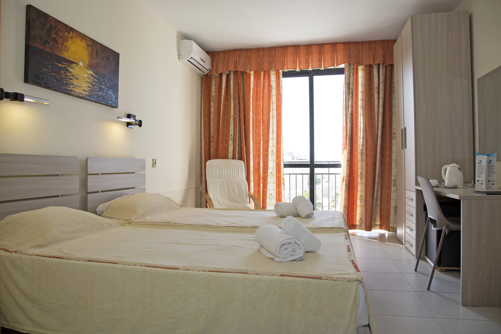 Foto - Relax Inn Hotel