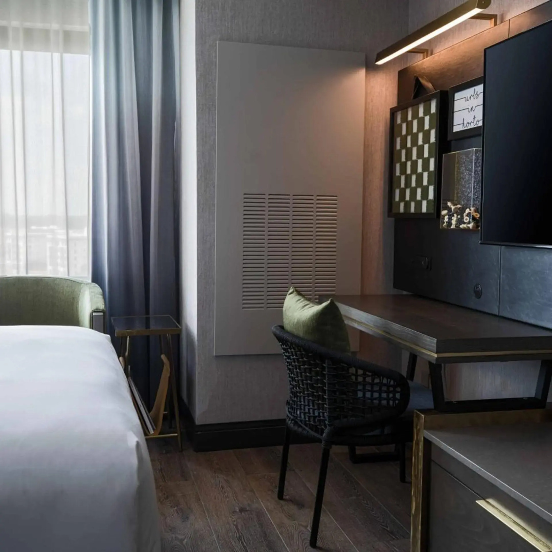 Photo - Renaissance Chicago North Shore Hotel