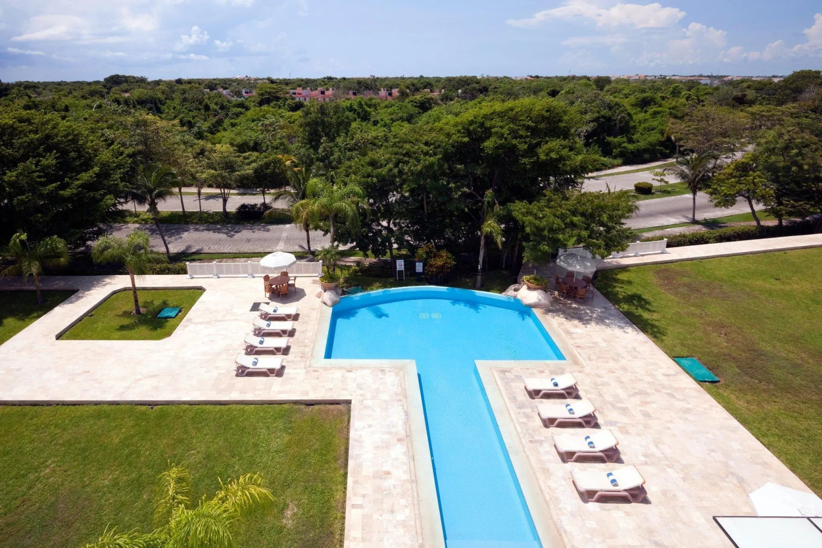 Foto - Courtyard by Marriott Hotel