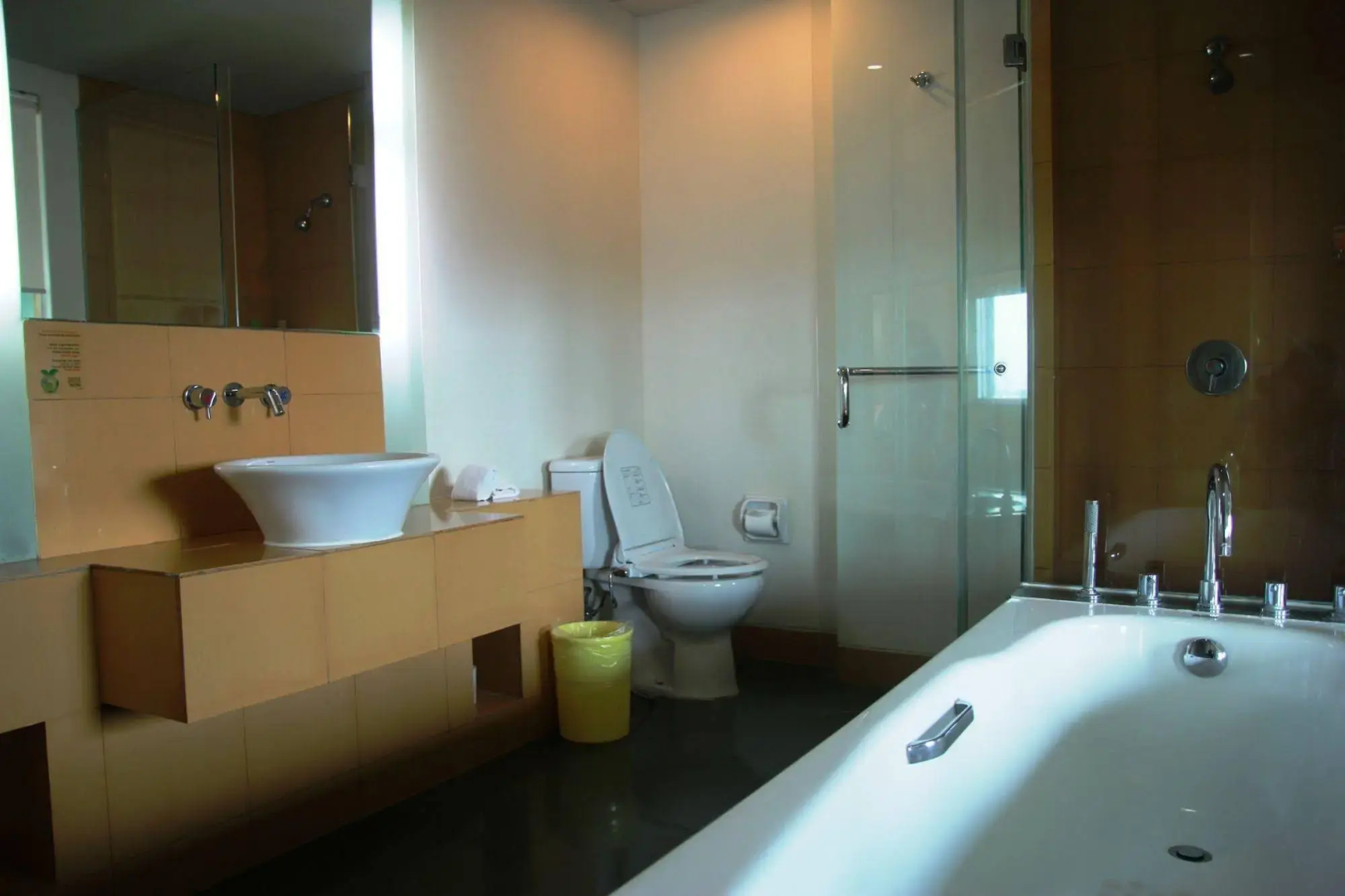 Photo - Sparks Life Jakarta, ARTOTEL Curated