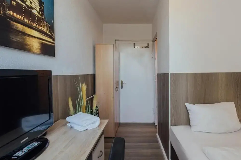 Foto - Hotel Hanseat Hamburg - Free Parking