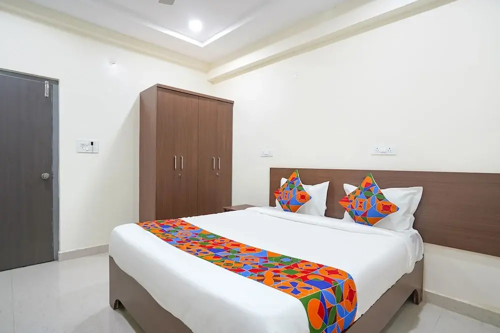 Foto - FabHotel Frendz - Nr Hitech City Metro Station