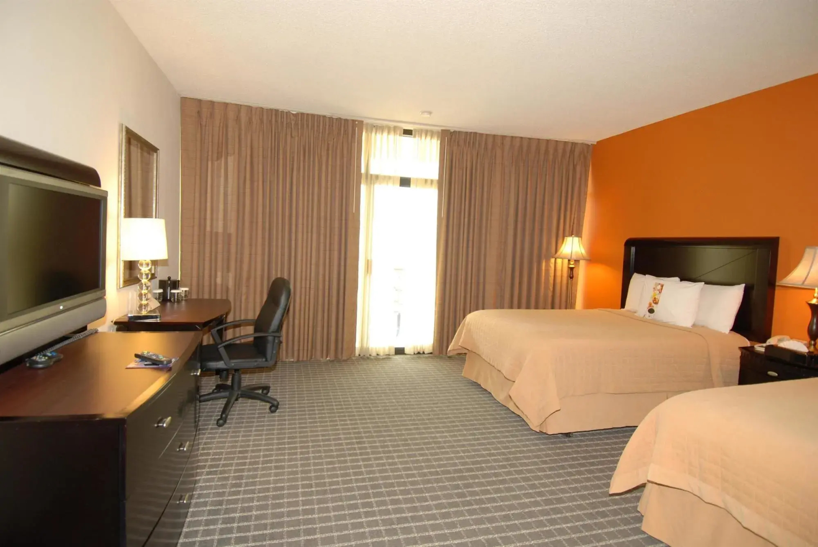 Photo - Oakland Airport Executive Hotel