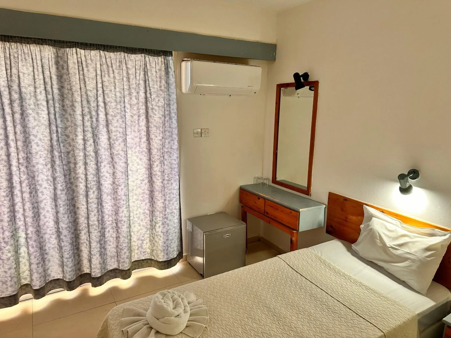 Photo - San Remo Hotel
