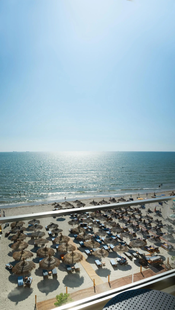Photo - Seaside Hotel