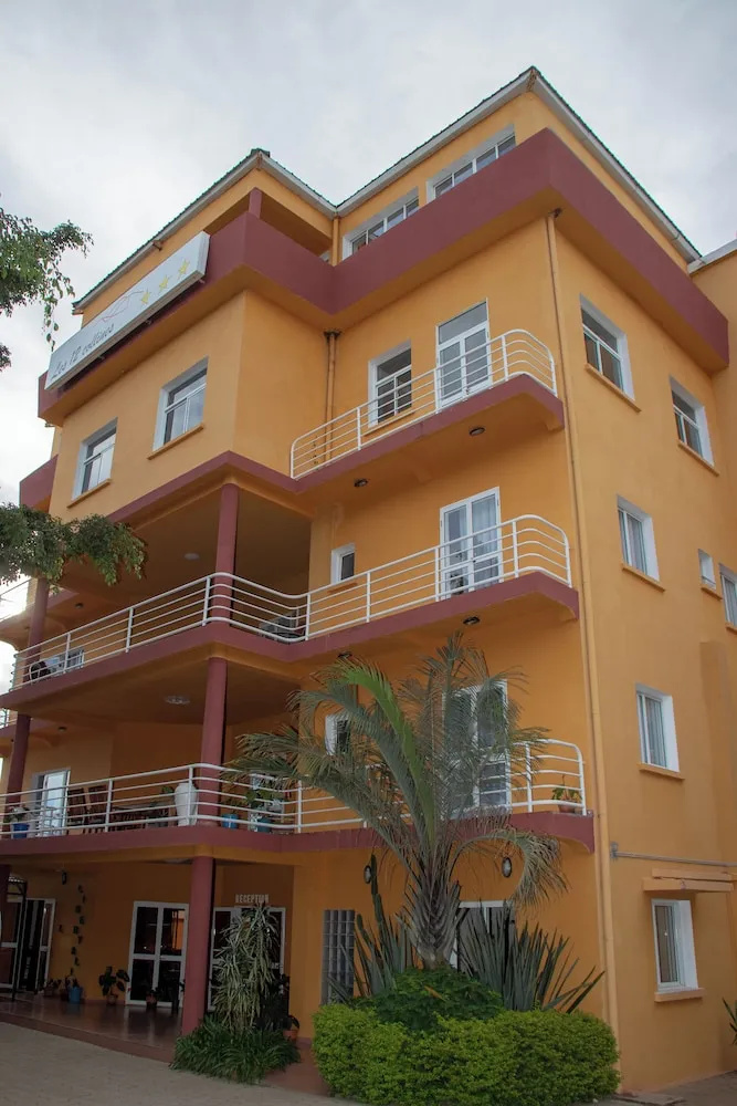 Hôtel Les 12 Collines, Ivato Ambohijanahary — фото 1