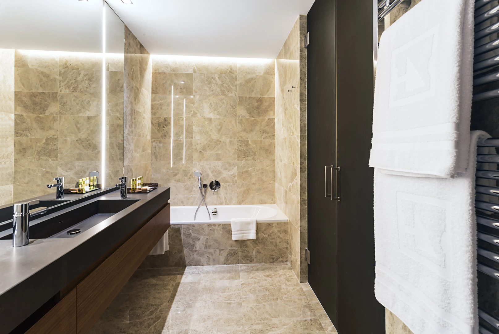 Foto - Eurostars Torre Sevilla