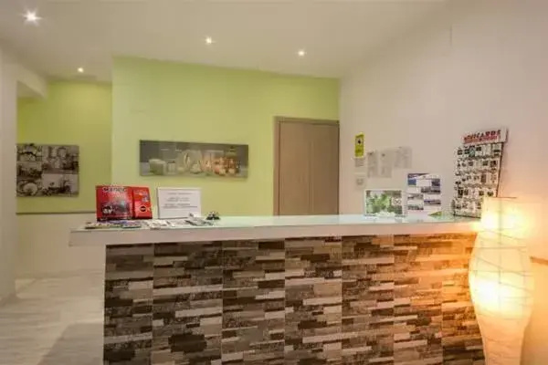 Foto - Hostal Adis