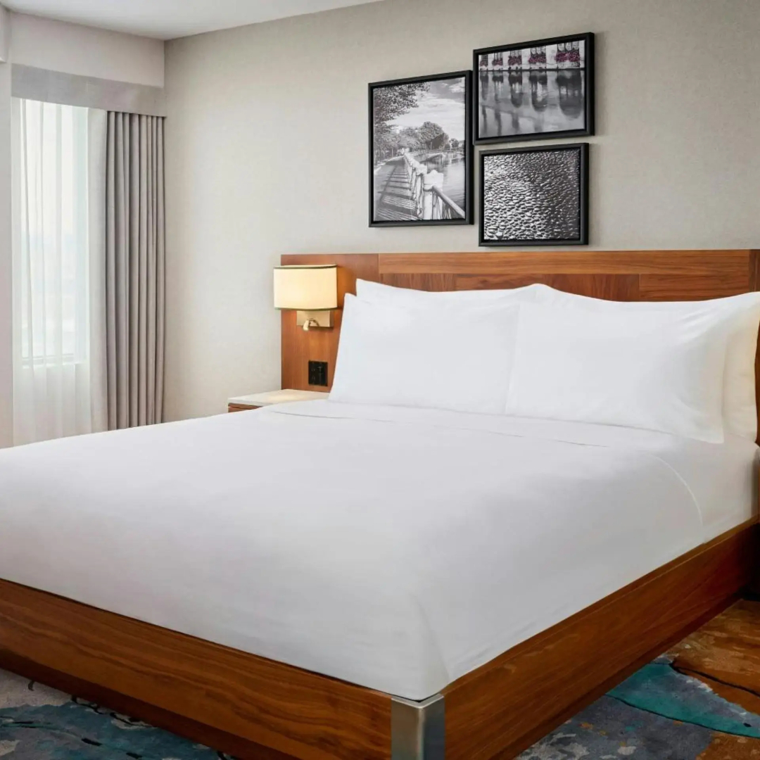 Photo - Ômage Hotel, Montreal Laval, a Tribute Portfolio Hotel
