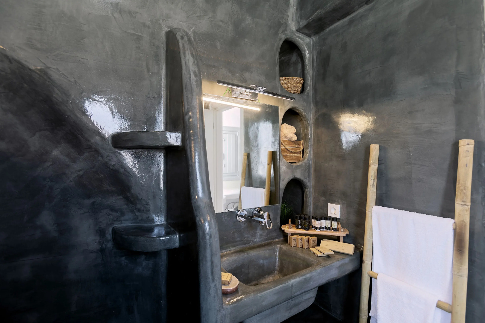 Photo - Bianco Diverso Suites