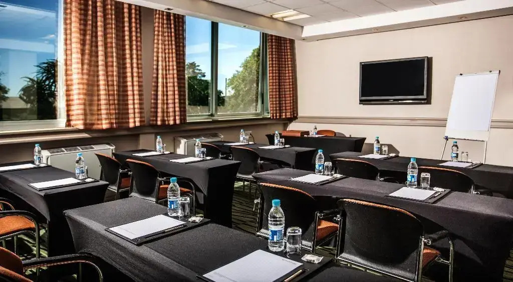 Photo - Southern Sun Newlands