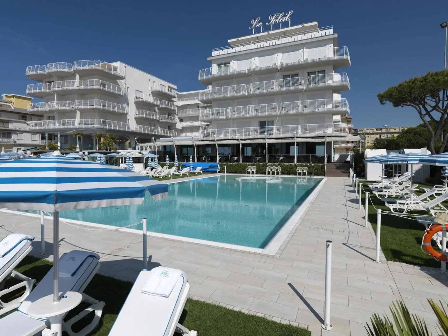 Photo - Hotel Le Soleil