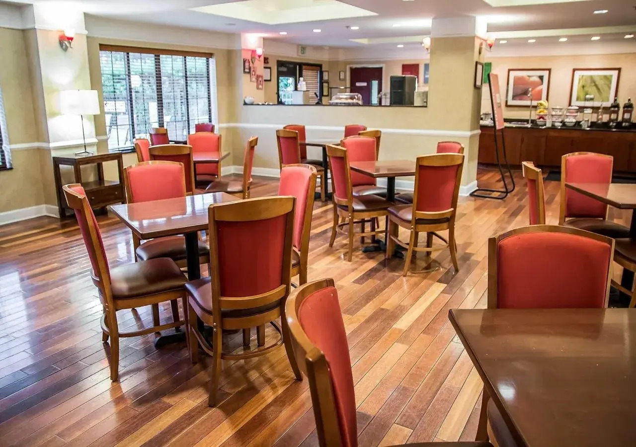 Foto - Spark by Hilton Savannah Airport