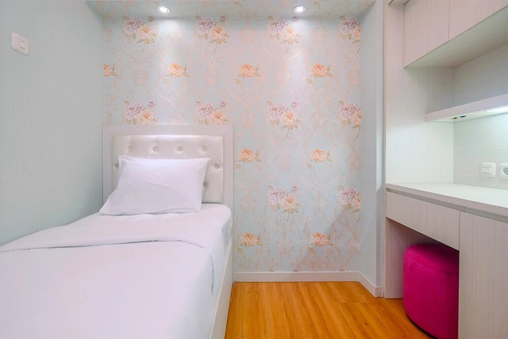 Cozy Stay 2BR Bassura City Apartment