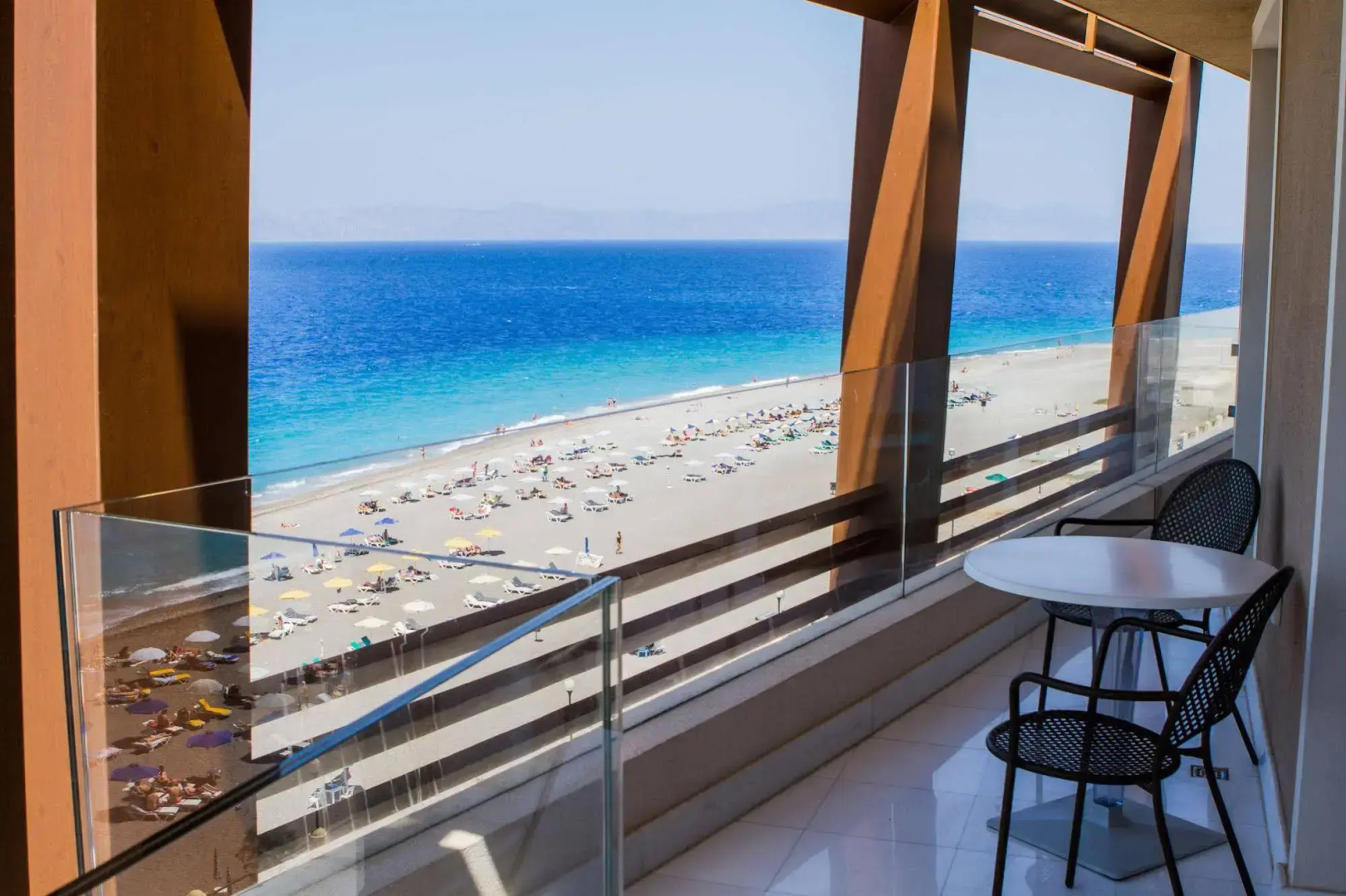 Photo - Bellevue On The Beach Suites