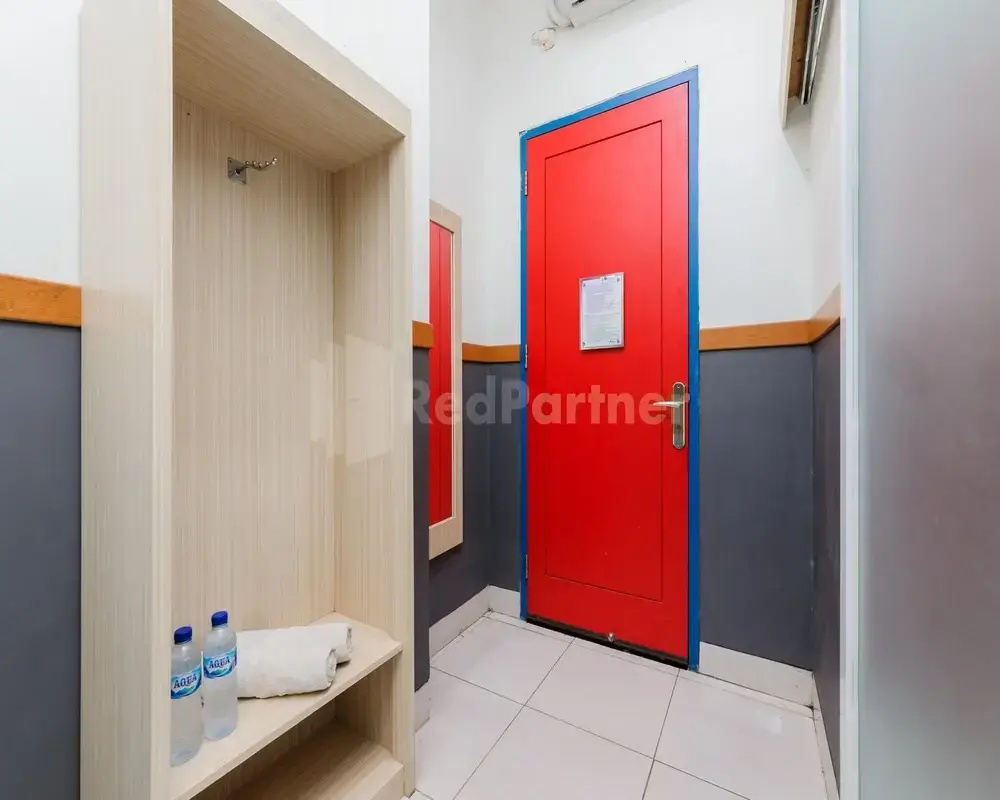 Photo - RedDoorz near Sarinah Mall