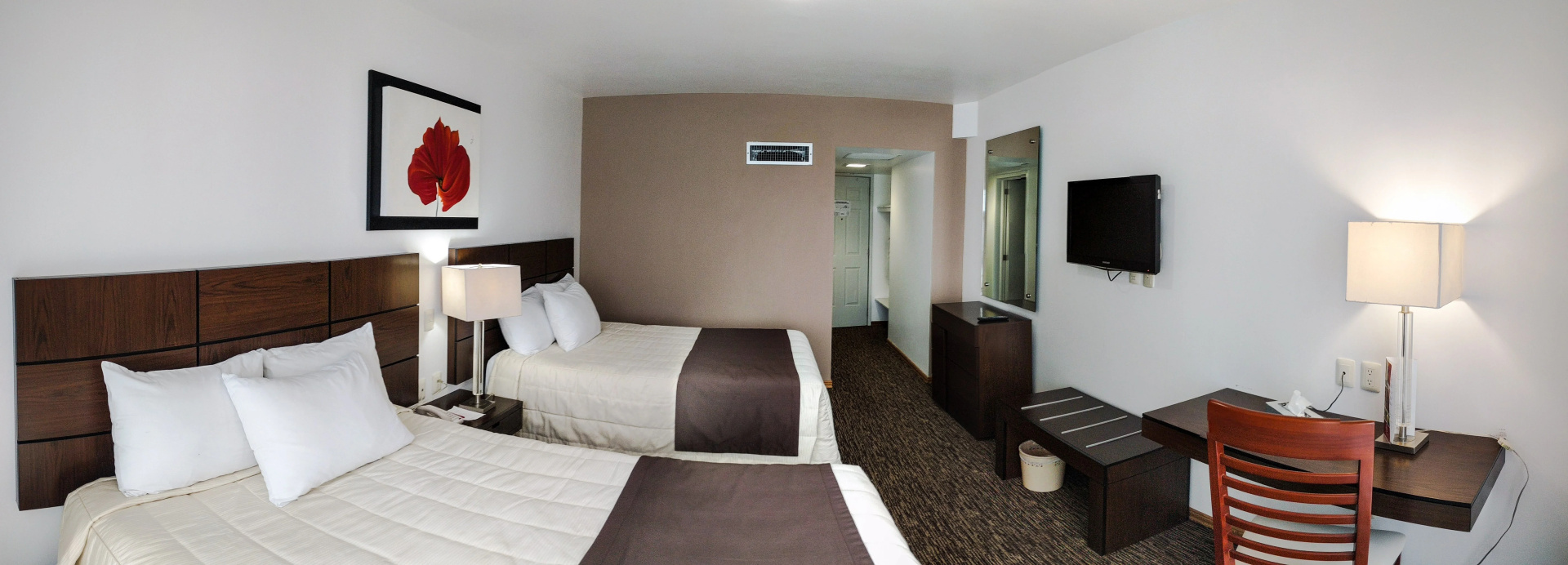 Photo - Hotel Fray Junipero Serra