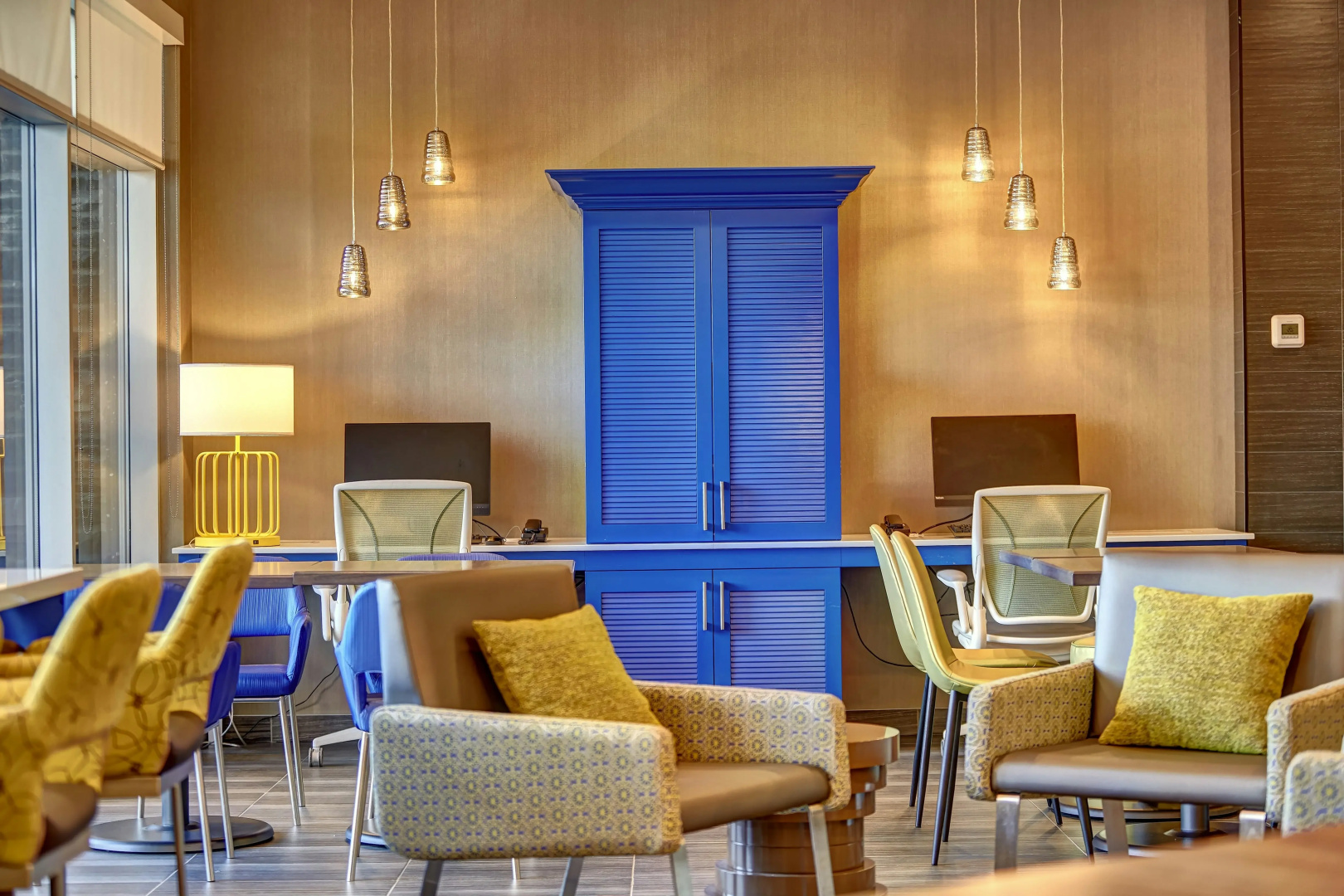 Photo - Home2 Suites by Hilton Toronto Brampton