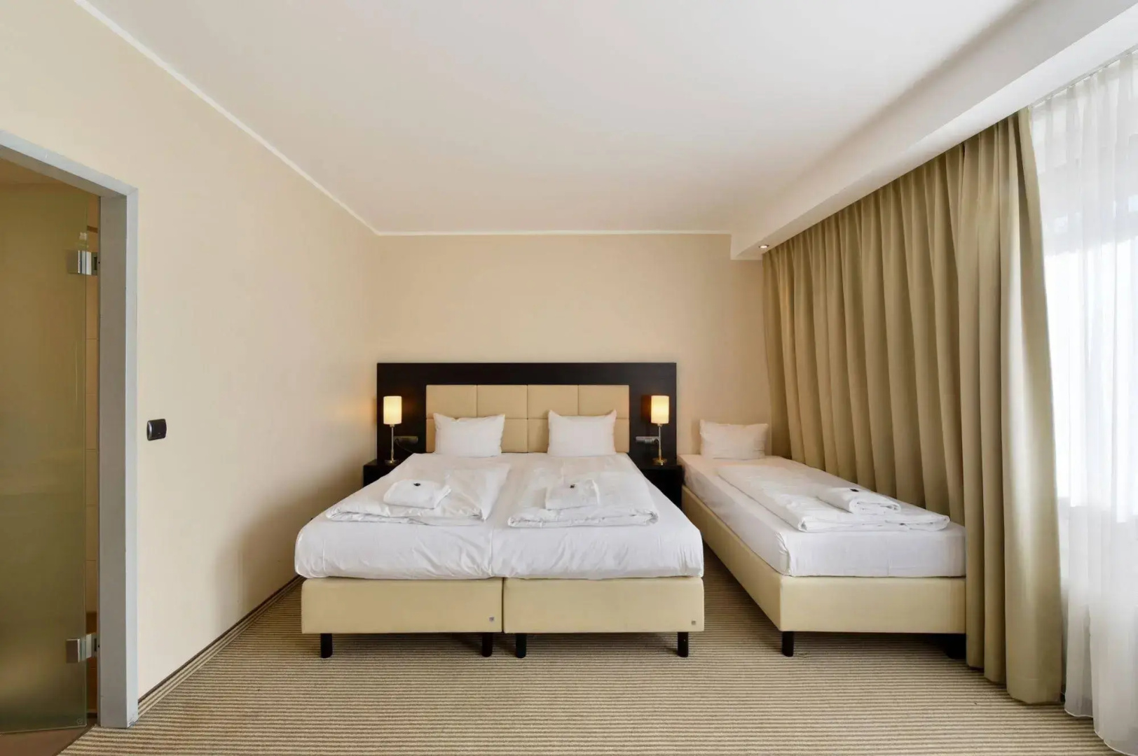 Foto - Zi Hotel & Lounge