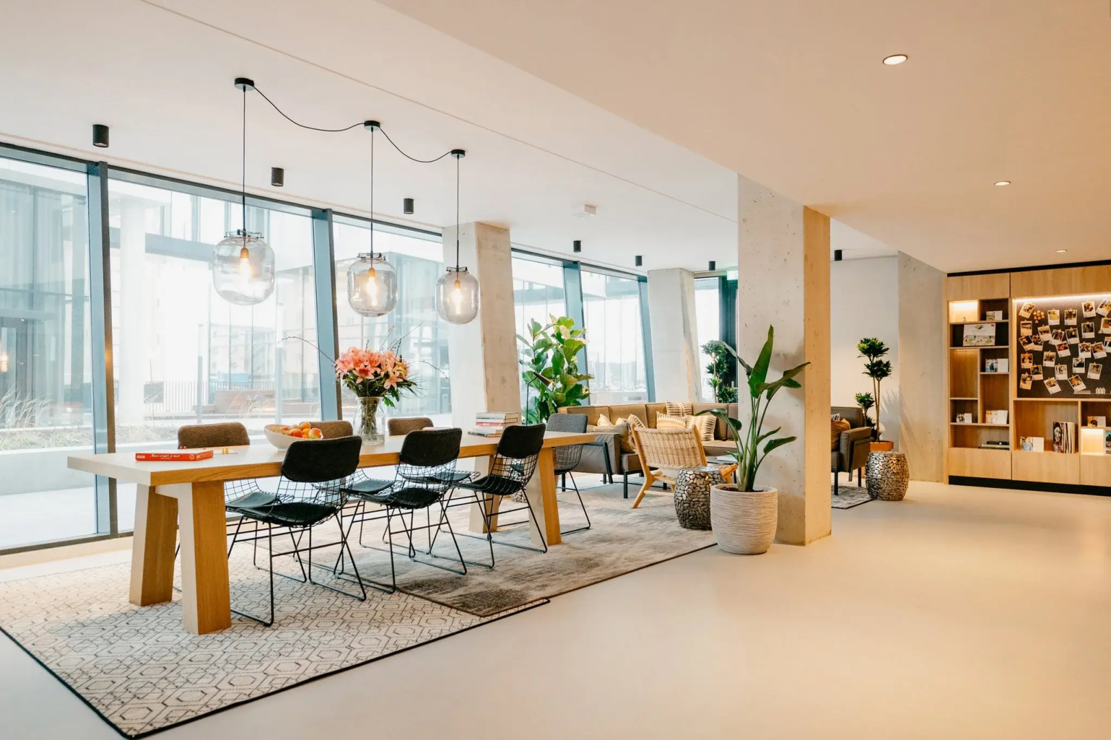Photo - Holiday Inn - the niu, Fender Amsterdam