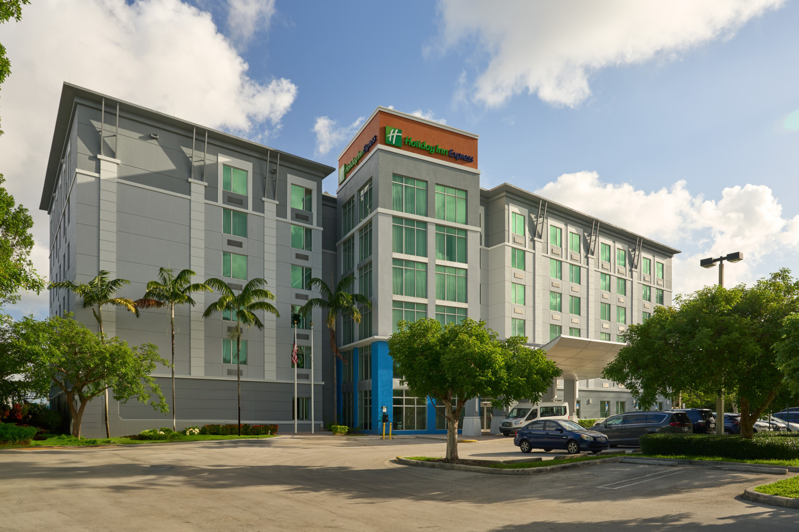 Photo - Holiday Inn Express Miami Airport Blue Lagoon Area by IHG