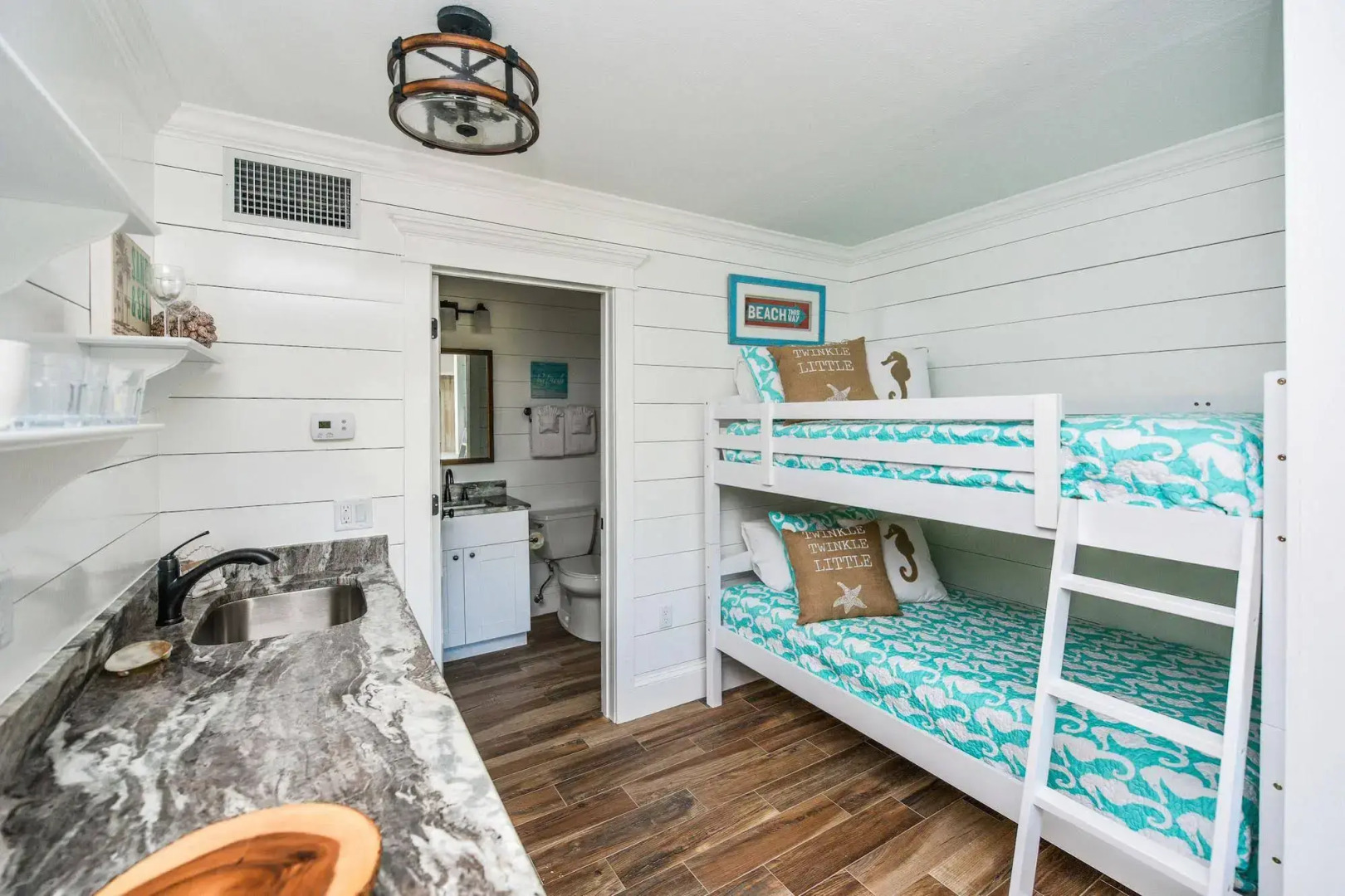 Foto - Tropical Breeze Resort