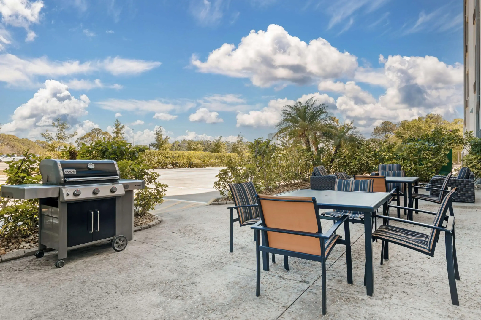 Photo - Magnolia Pointe; BW Signature Collection