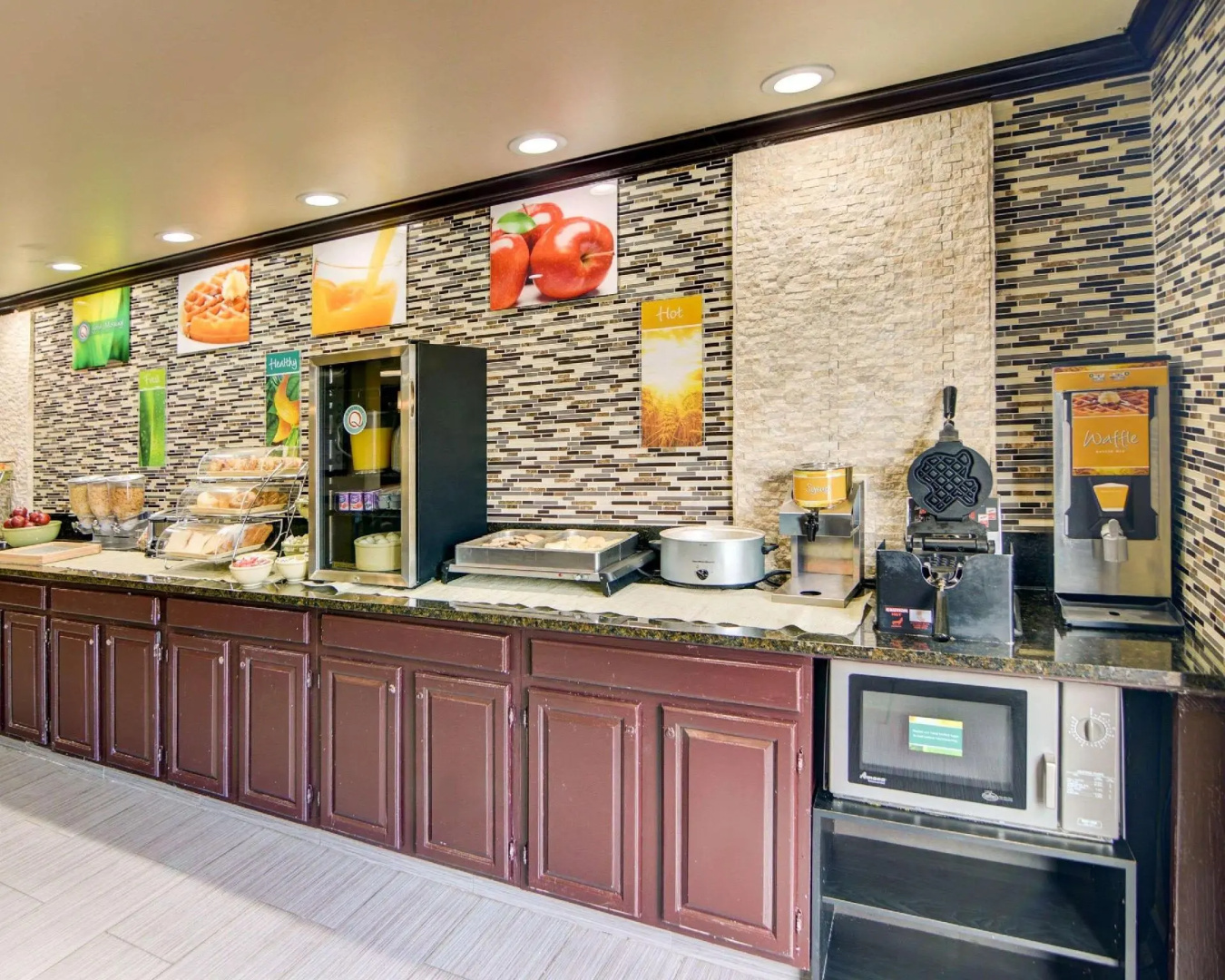 Photo - Quality Inn DFW Airport North