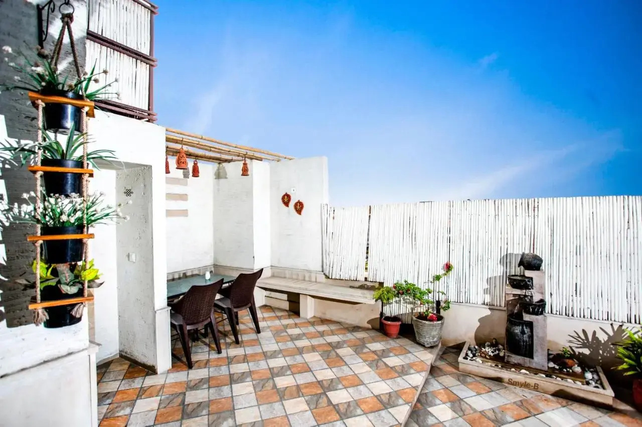 Foto - Smyle Inn - Best Budget Hotel near New Delhi Train Station