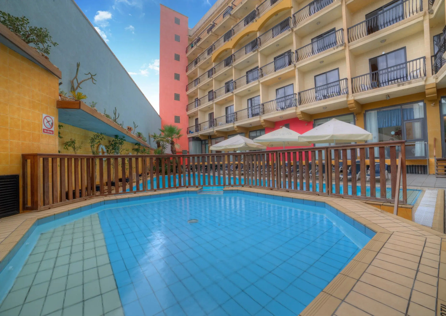 Photo - Bella Vista Hotel