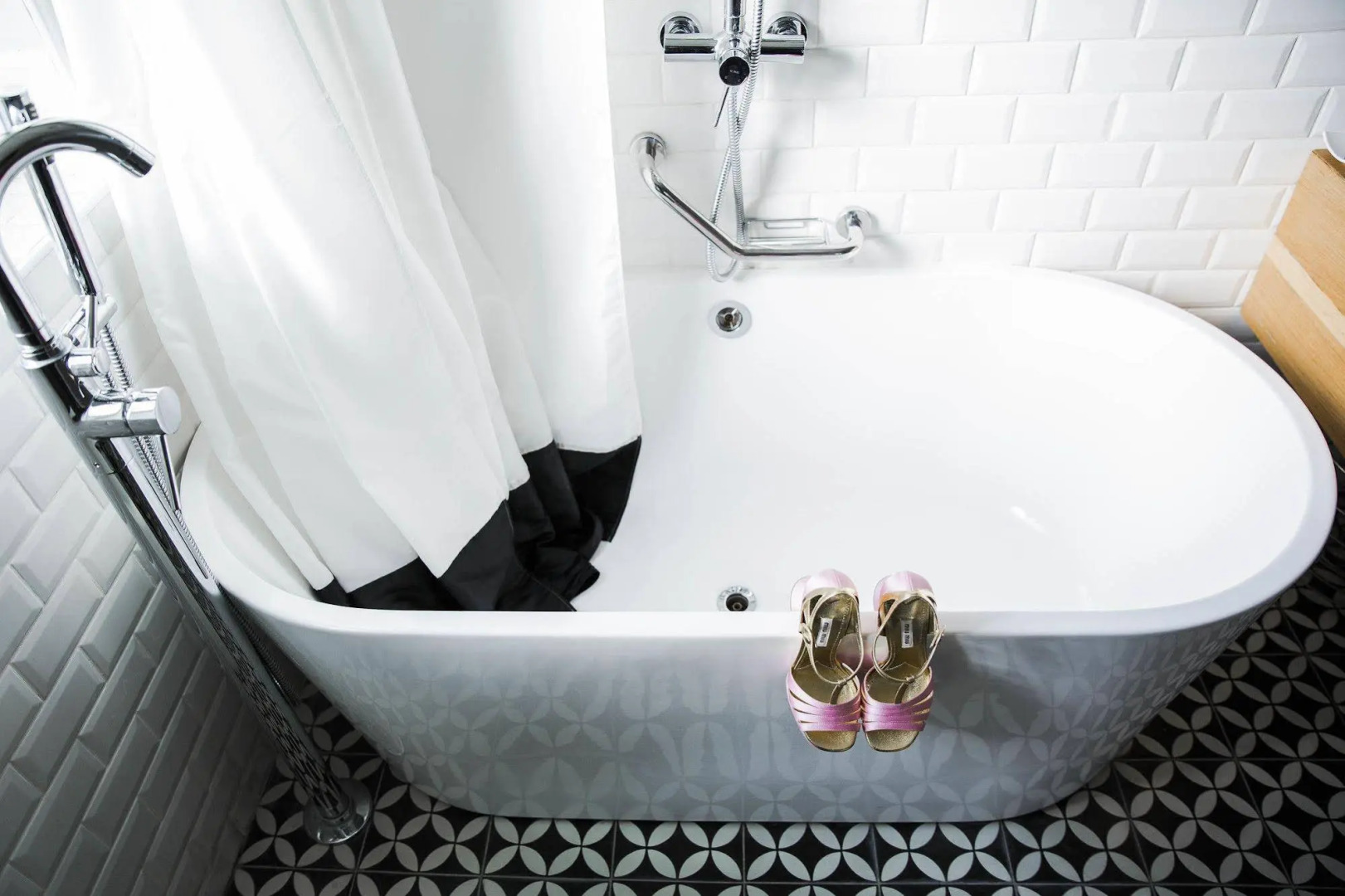 Photo - Jacob Shenkin Hotel