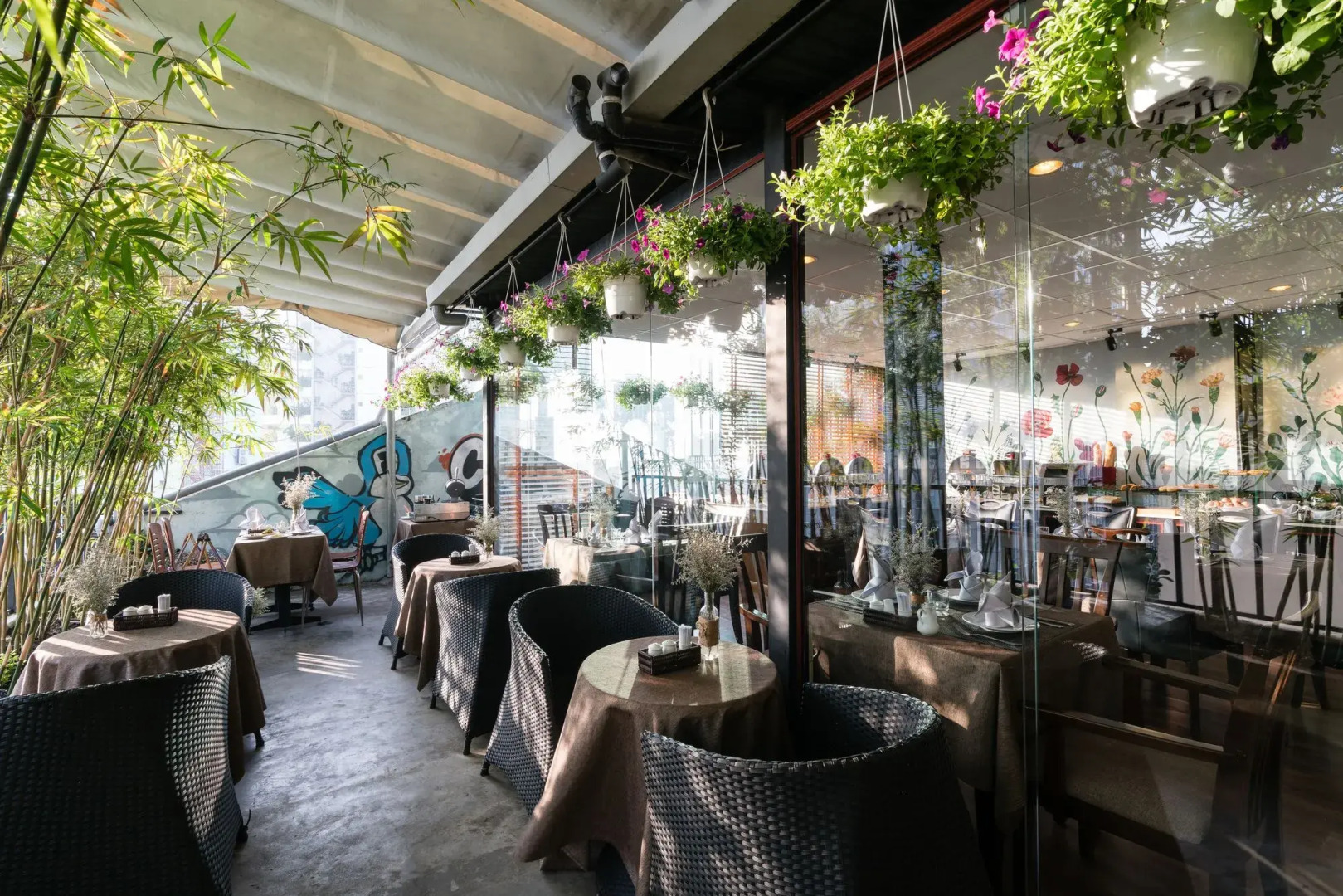 Foto - Asian Ruby Center Point Hotel - Near Nguyen Hue Street