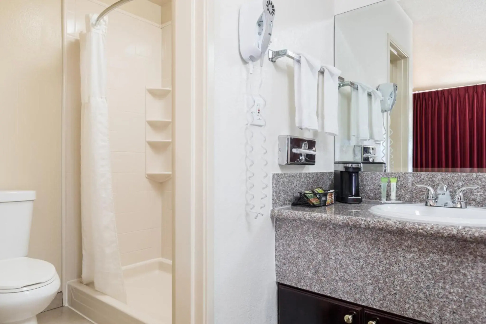 Photo - Kings Inn Anaheim at The Park & Convention Center