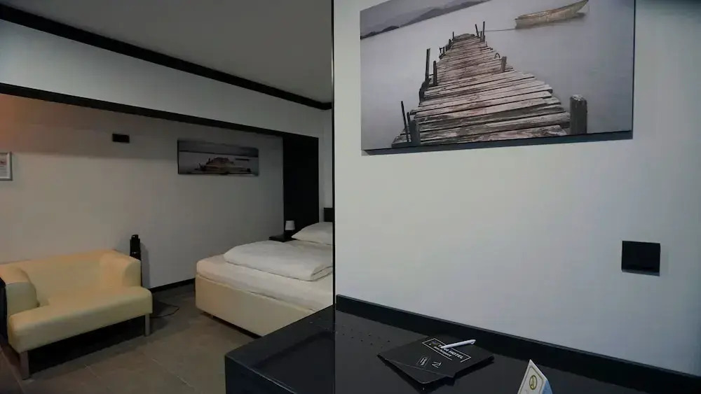 Photo - TIBET HOTEL am Airport Düsseldorf-Ratingen