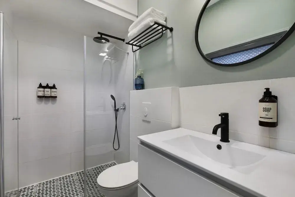 Photo - Villa Albi - Machne Yehuda Hotel