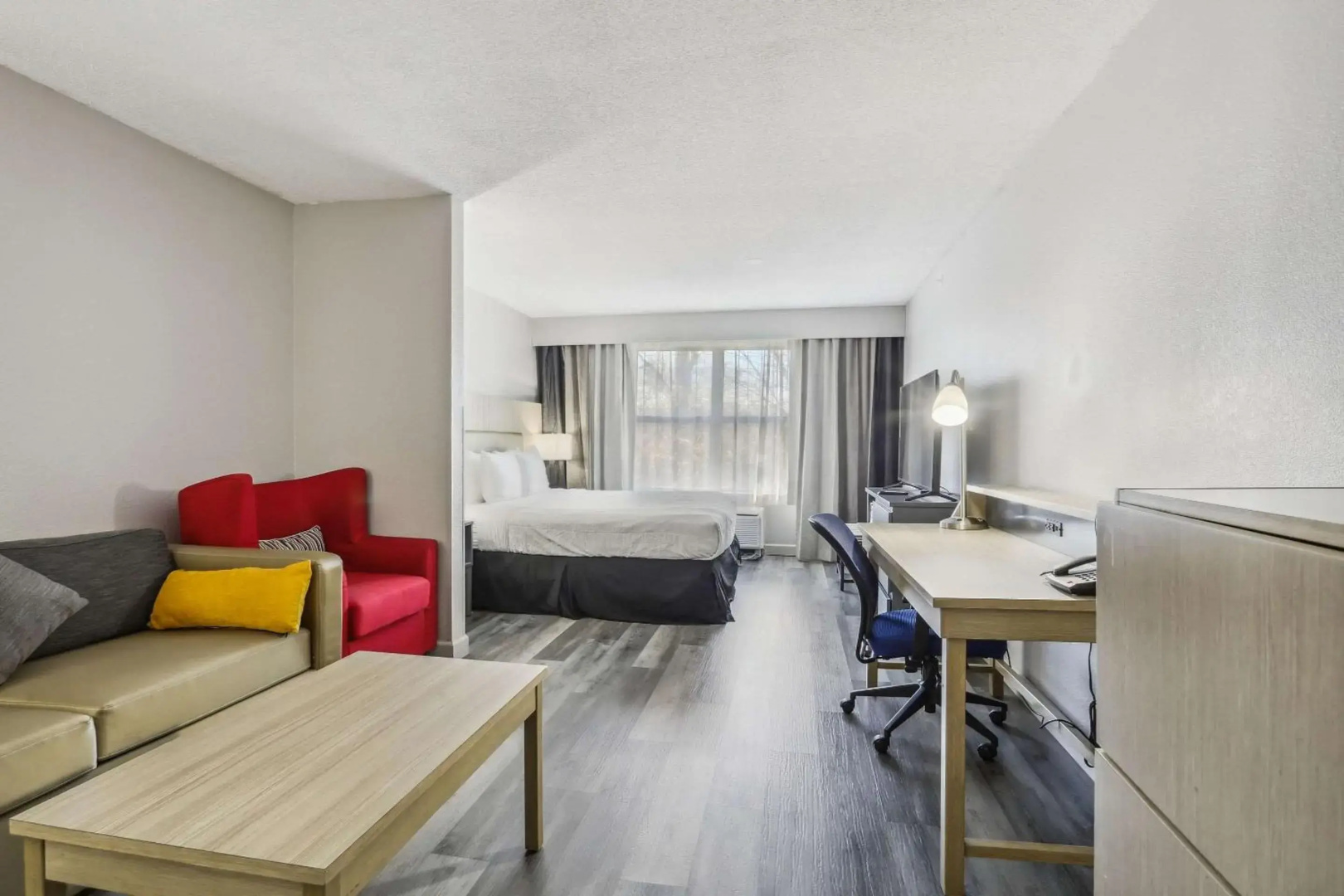 Photo - Country Inn & Suites by Radisson, Chicago O'Hare South, IL