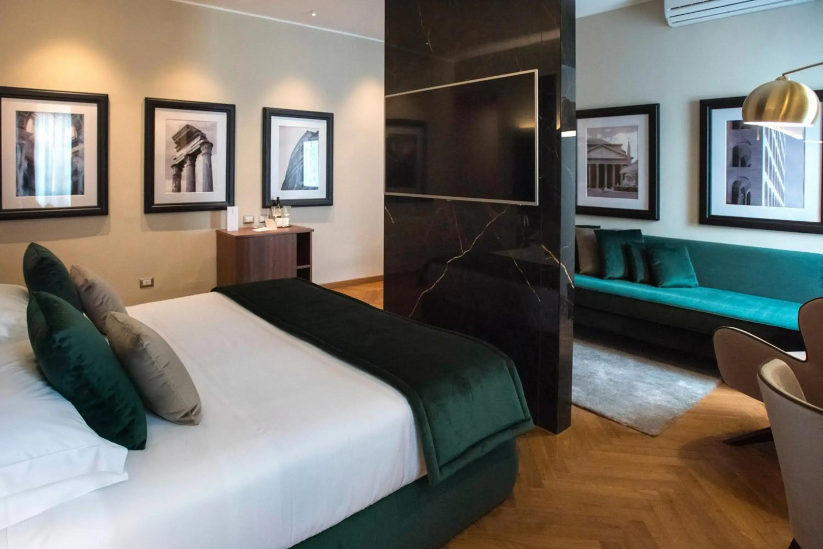 Foto - Al Pantheon Con Thomas Mann