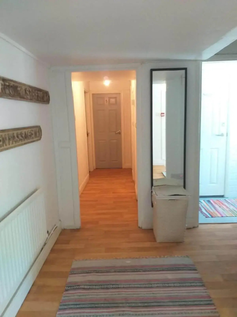 Photo - The Queens Hostel