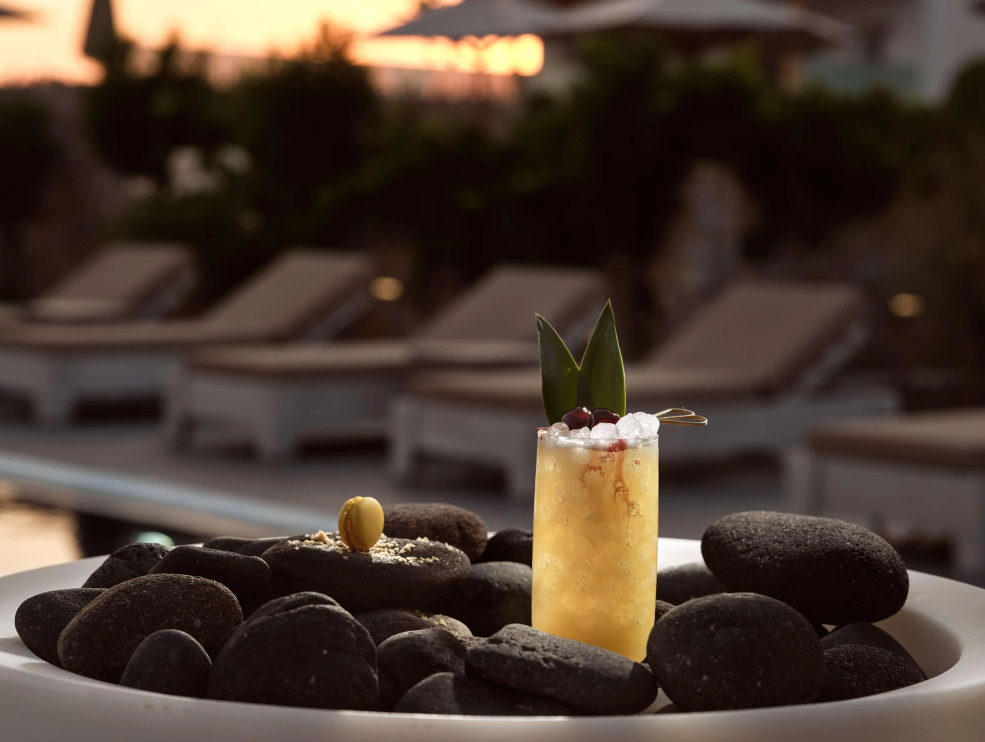 Foto - Sea Breeze Santorini Beach Resort, Curio Collection Hilton