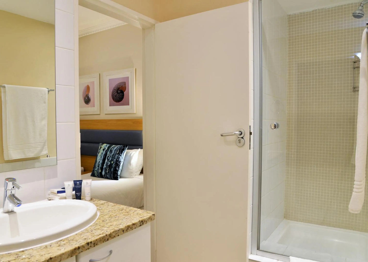 Photo - Peninsula All Suite Hotel by Dream Resorts