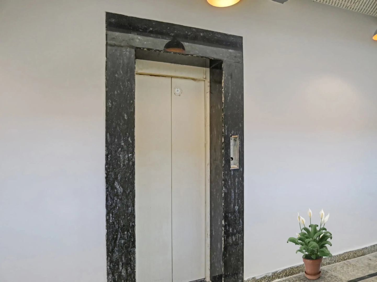 Photo - Hotel the Rasa vasundhara