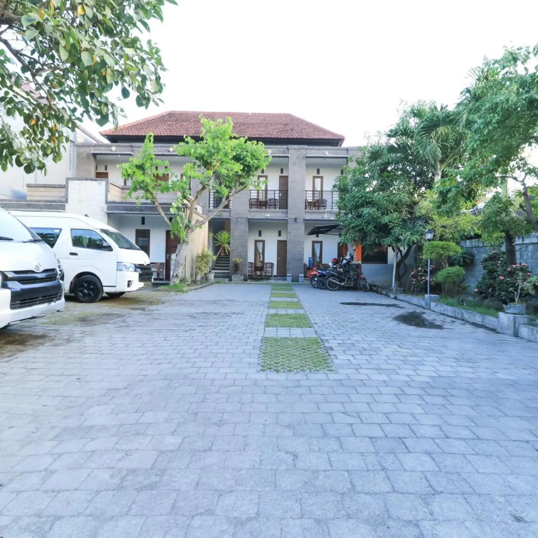 Photo - Hotel Warta Putra
